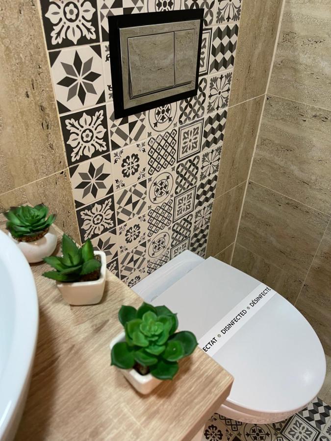 Relax Luxury Apartment Palace 布加勒斯特 外观 照片